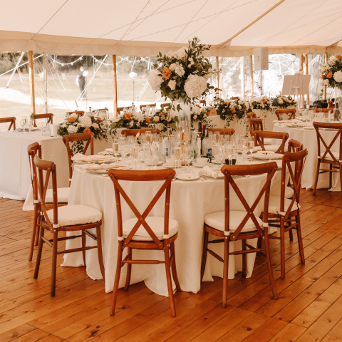 6′ round tables, suitable for 10-12 guests